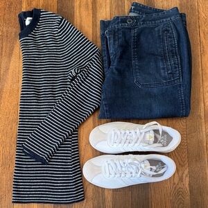 ⚓️ Old Navy blue/white striped sweater with zip back. Size M.